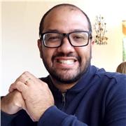 Professor particular de inglês com vasta experiência em aulas online e presenciais para profissionais e empresas